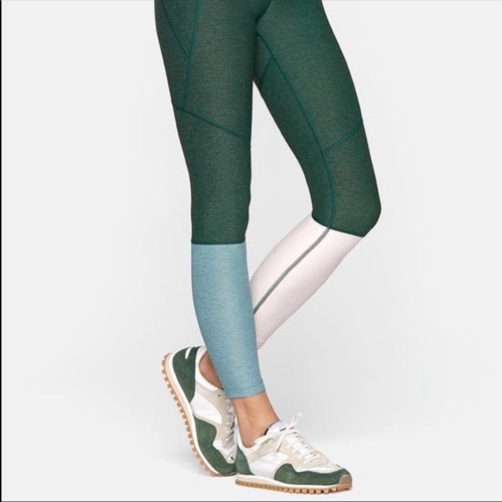 Outdoor Voices 7/8 Dipped Warmup Leggings